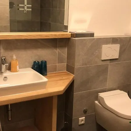 Birklstueberl Restaurant Und Apartman