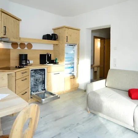 Birklstueberl Restaurant Und Appartement *