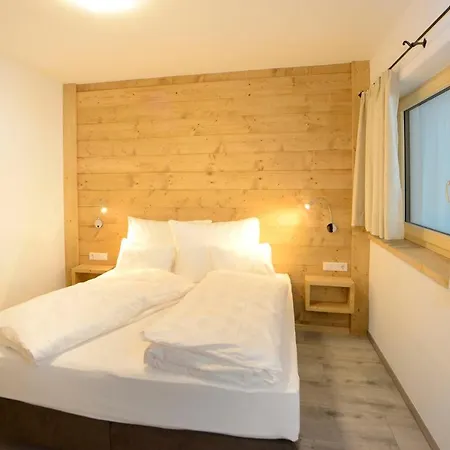 Apartment Birklstüberl Restaurant Und