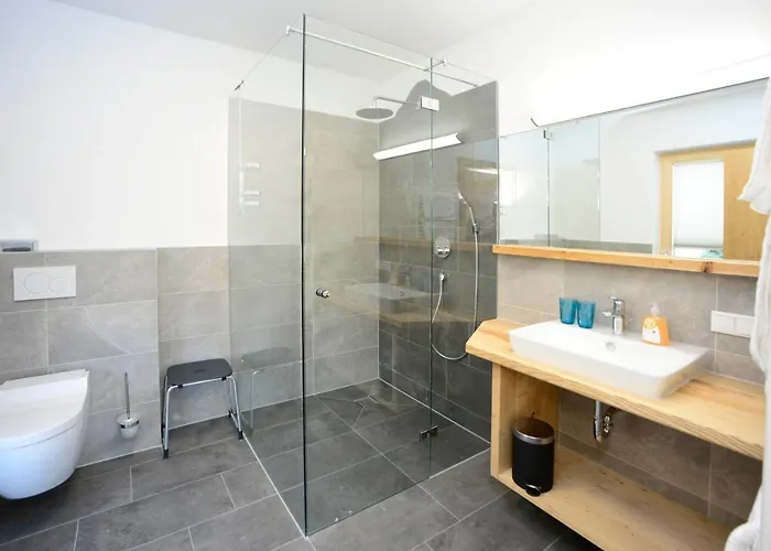 Birklstueberl Restaurant Und Apartment *